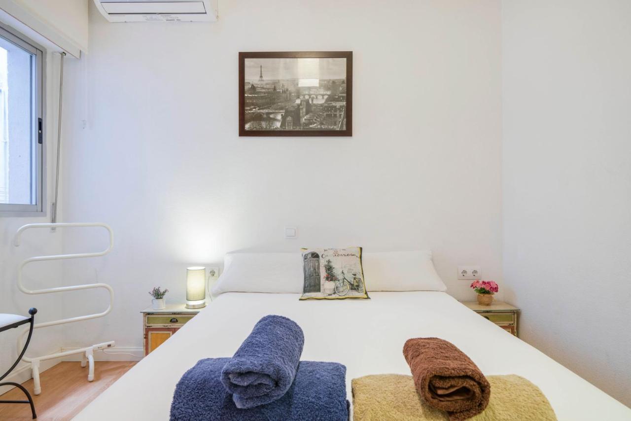 Urbanchicmalaga 3 Bedroom Spacious Quiet Historic Malaga Apt Málaga Exterior foto